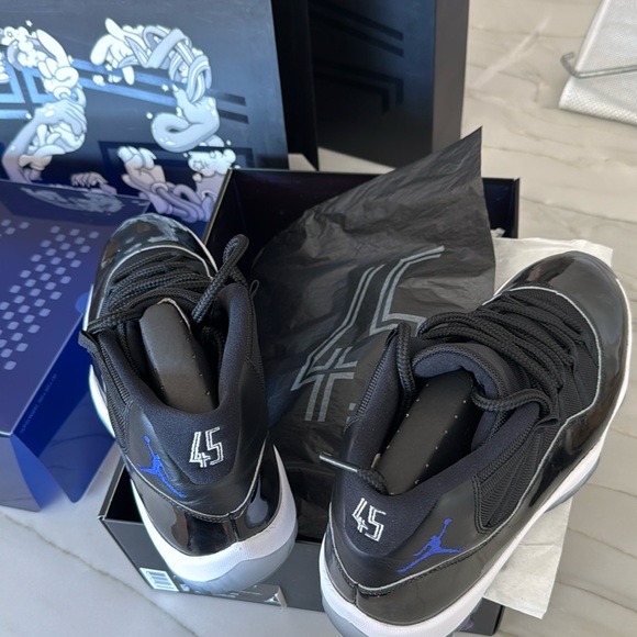 Jordan 11 (box included) Space Jam (2016) - Picture 1 of 6